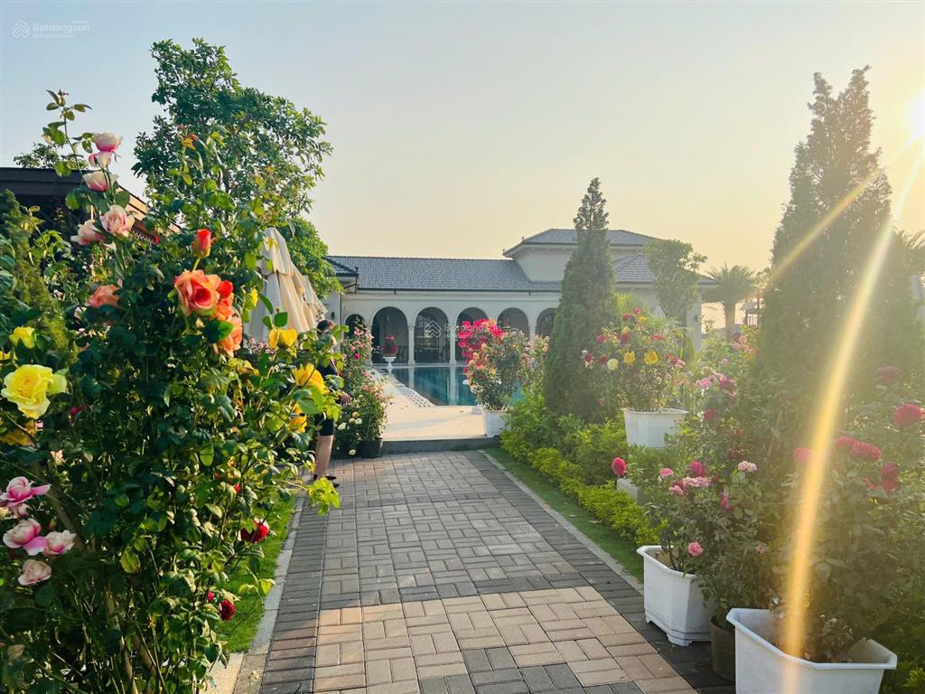 Biệt thự châu âu park village 322m2, giá gốc từ cđt, compound, chiết khấu 17,5%, 3 mặt công viên
