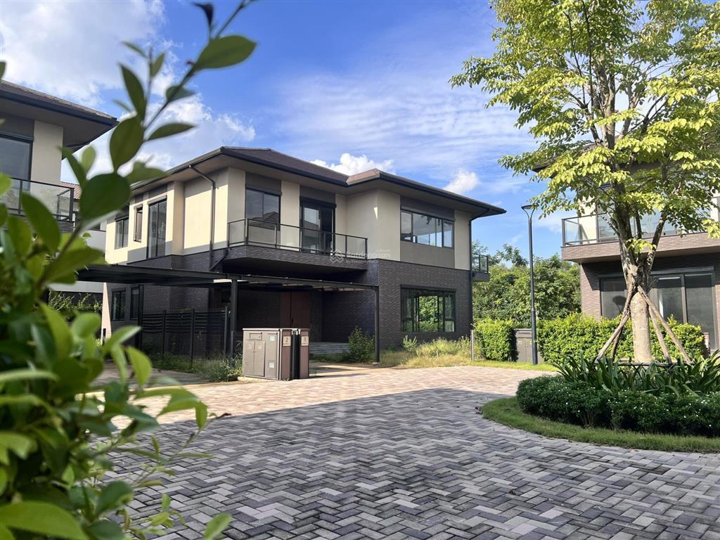Biệt thự đơn lập 540m2 view thoáng, yên tĩnh, 28tr/m2, compound, có thể làm hồ bơi, cách pmh 35p
