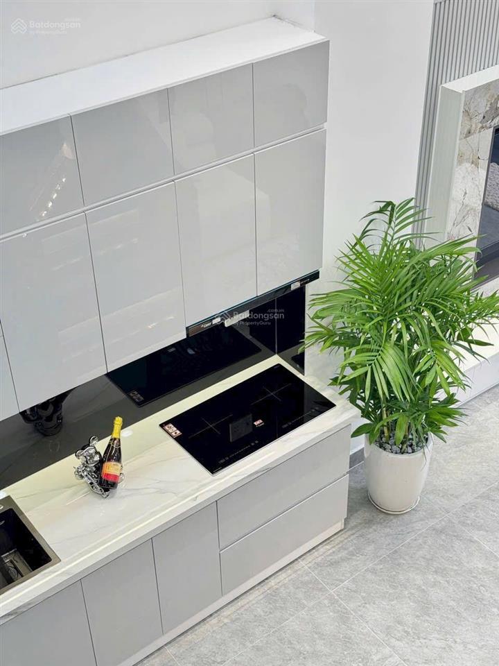 Cho thuê nhà 3 tầng kiệt ô tô hoàng diệu, nội thất đầy đủ.  xem nhà 0937 191 ***