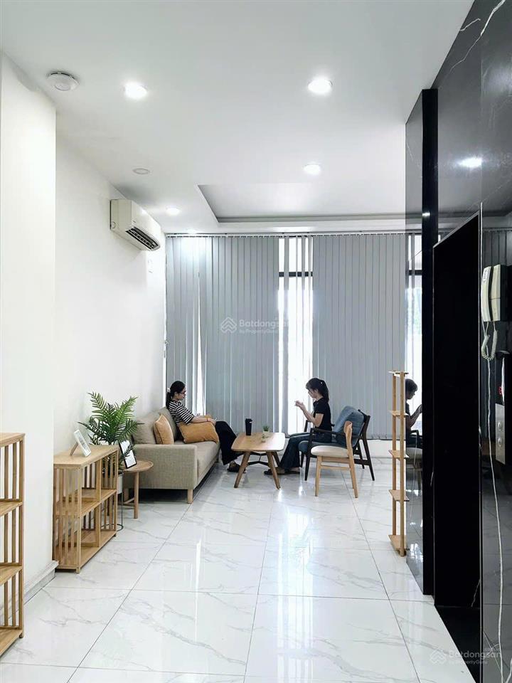 Bán gấp nhà mt đường đồng văn cống ngay chung cư cbd giá 30 tỷ