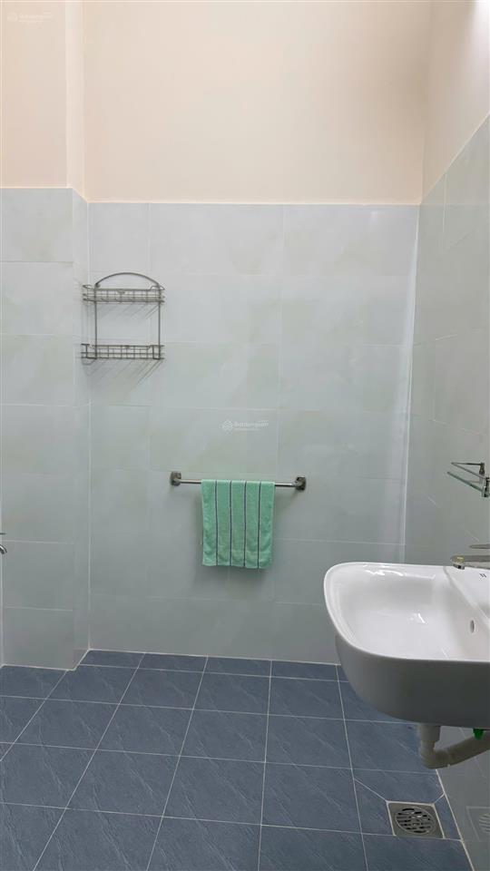 Cho thuê căn nhà phố hẻm ô tô 6m đường lê văn lương quận 7