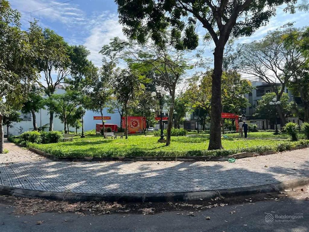 Cho thuê gấp căn nhà phố river park full nội thất giá 18 tr/tháng