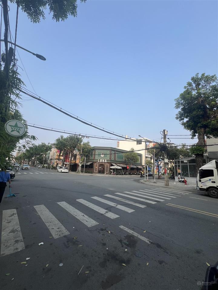 Bán nhà mt 6x20m. 1 hầm,1 t,3 lầu, st. đ 65 tân quy đông , p tân phong, q 7. giá36tỷ.0938 888 ***