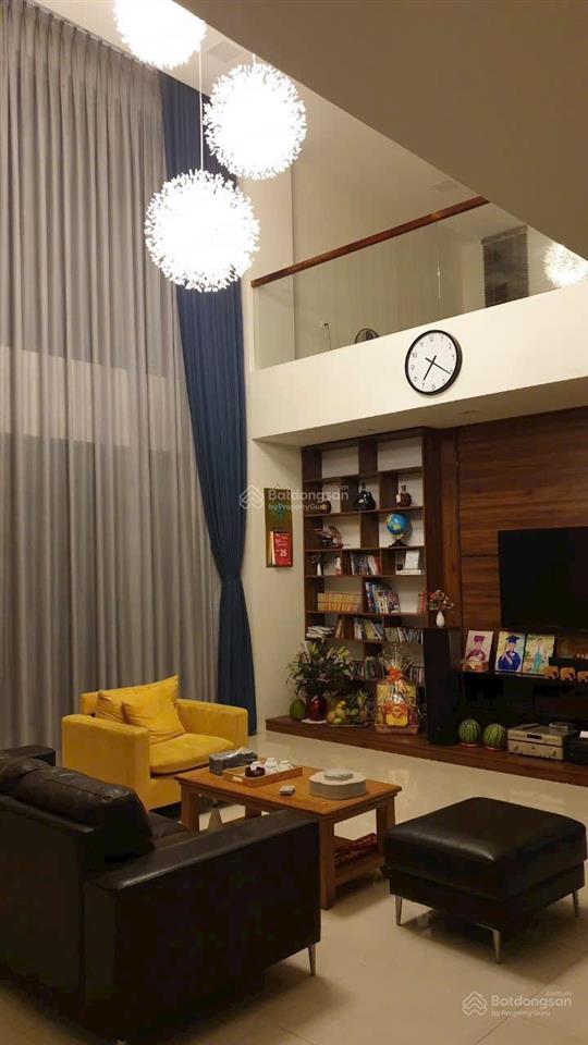 Bán gấp biệt thự 12x30m. 1 trệt, 2 lầu,kdc sadeco pk,nhà bè.giá 33tỷ.0938 888 ***