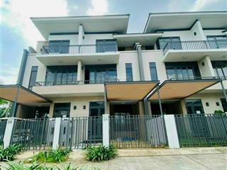 Bán nhà 6,4x10m. 1 trệt, 2 lầu , đ số 9, p linh xuân , hcm. giá 7,9 tỷ.  0938 888 ***