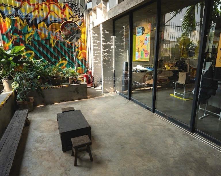 Nhà mặt phố 94 nguyễn ngọc phương, 63 tỷ, 140m2, uy tín hot!