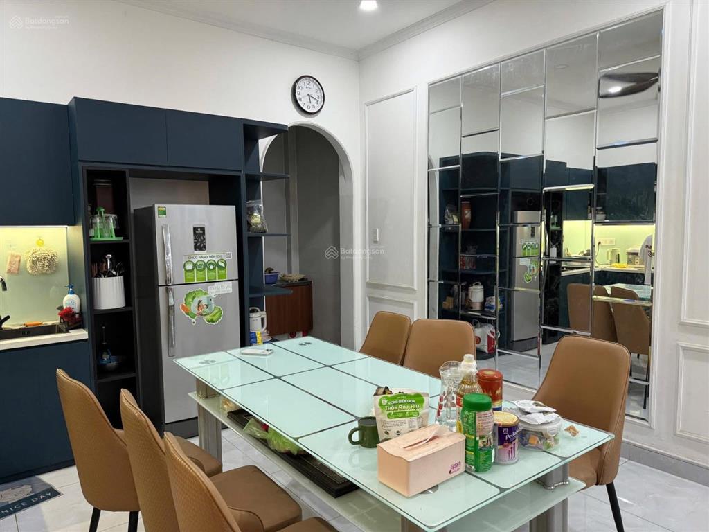 Nhà 1tr2lâu  đỗ xuân hợp  xe hơi đỗ cửa  gần nt bình thái  khu vip plb.