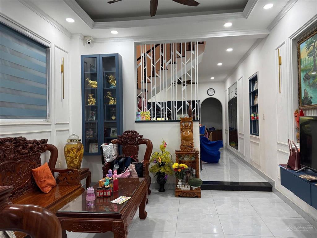 Nhà 1tr2lâu  đỗ xuân hợp  xe hơi đỗ cửa  gần nt bình thái  khu vip plb.