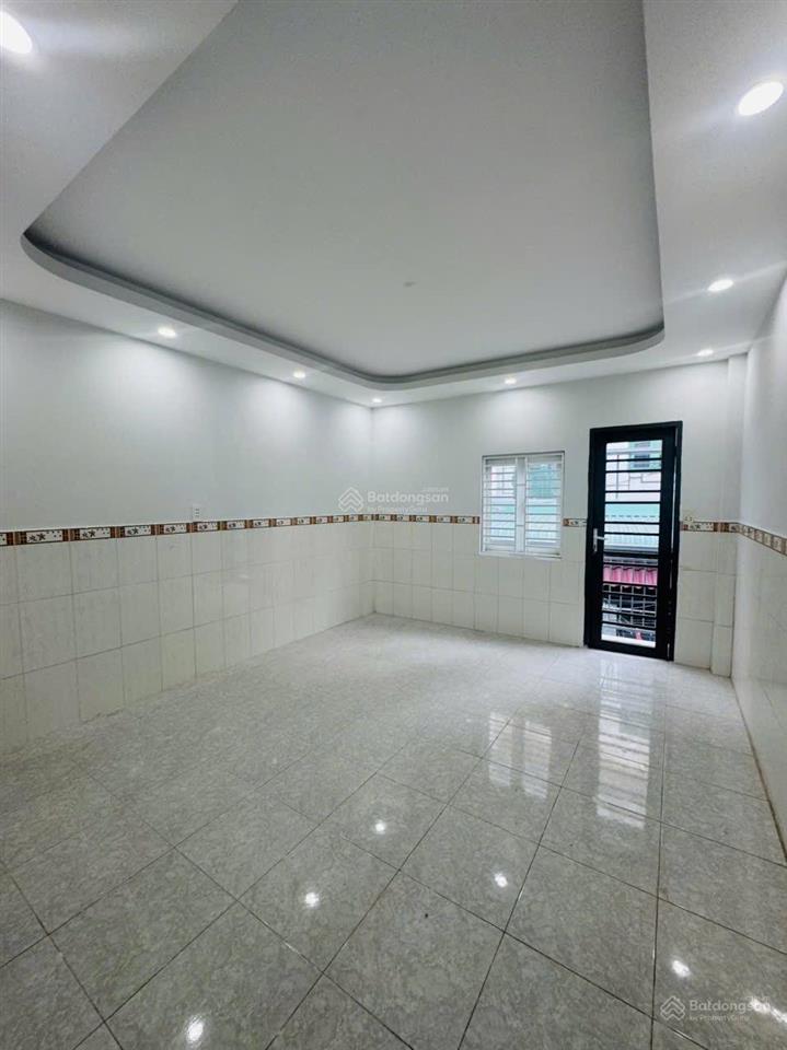 Chủ đang cần bán nhà 2tầng chỉ 3.950 vừa ở vừa cho thuê