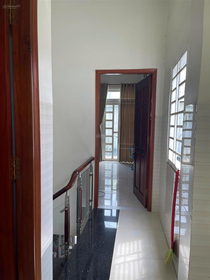Chủ cần bán tnpa 4.5ty2tầng lã xuân oai  hxh q9