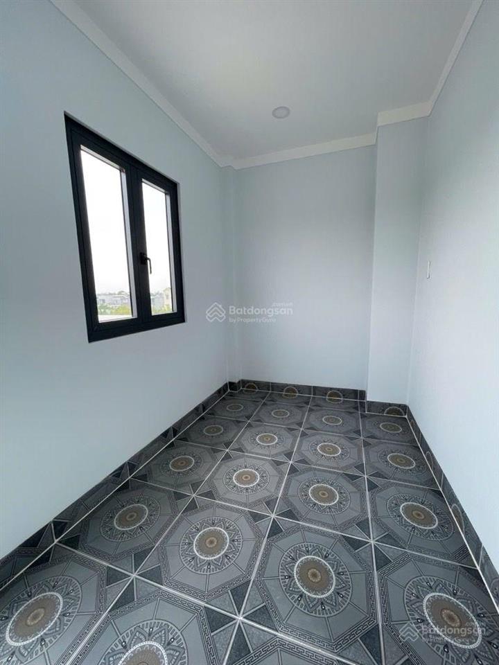 Chỉ 6.99ty nhà 4tầng xe hơi ngủ trong nhà đường lò lu q9