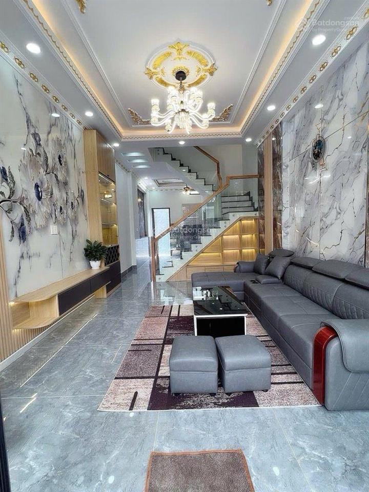 Chỉ 6.99ty nhà 4tầng xe hơi ngủ trong nhà đường lò lu q9