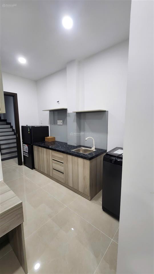 (6tr) chdv full nội thất đường 182 & lã xuân oai q9