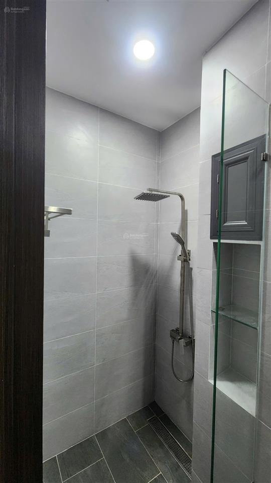 (6tr) chdv full nội thất đường 182 & lã xuân oai q9