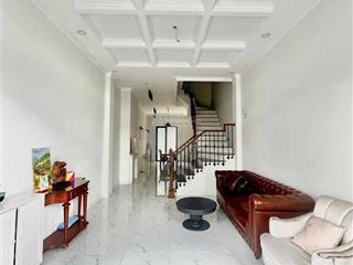 Bán nhà 1 trệt 2 lầu đường xe hơi 882  nguyễn duy trinh phú hữu cũ dt đất 86m² chỉ 7 tỷ