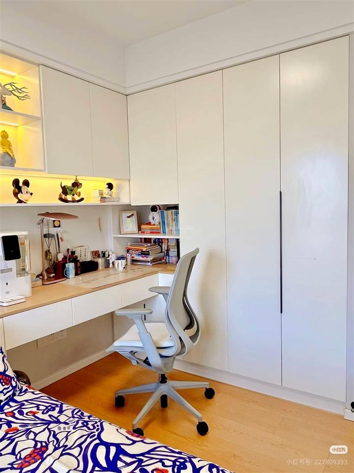 Căn hiếm. tập thể tầng 1 thái thịnh, đống đa. 2 ngủ, thoáng trước sau