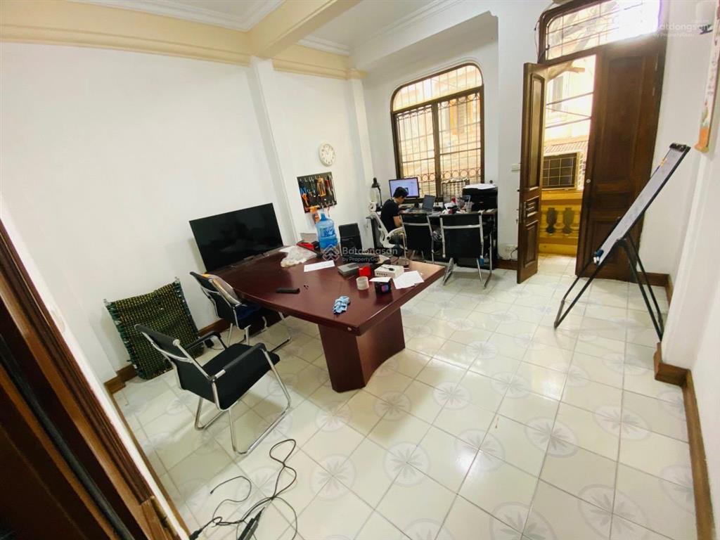 Cho thuê nhà riêng kinh doanh, 50m x 4 tầng tại võ văn dũng, hoàng cầu, đống đa