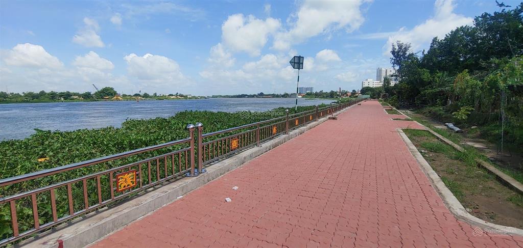 Đất 500m2 lô góc 3 mặt, mặt tiền hai đường lớn 16m (2 mặt đều nở hậu), gần sông sg