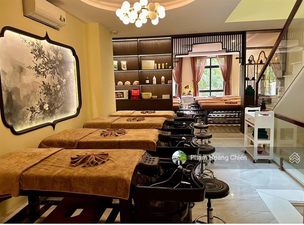 Cho thuê shophouse làm spa 5x20m giá 35 triệu hoàn thiện cơ bản, có thang máy, 1 trệt 1 lửng 3 lầu