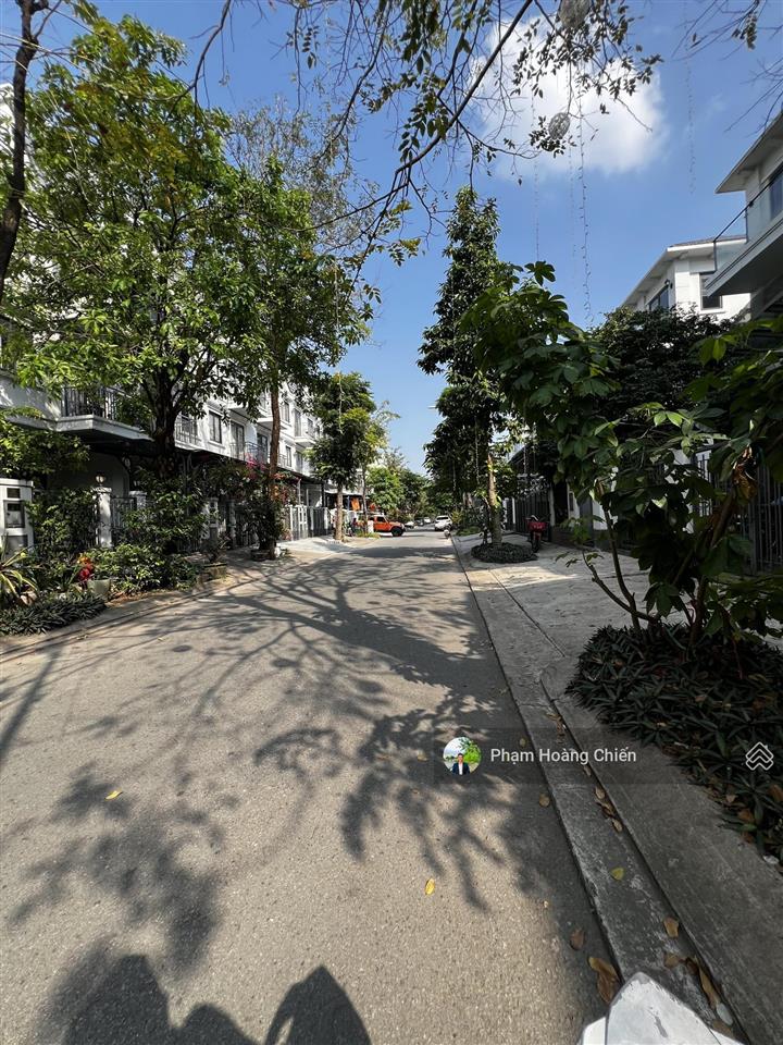 Chỉ 33 tr/ tháng nhà phố góc dt 7x20m 1 trệt 3 lầu, lakeview city, full nội thất.  0907 110 ***