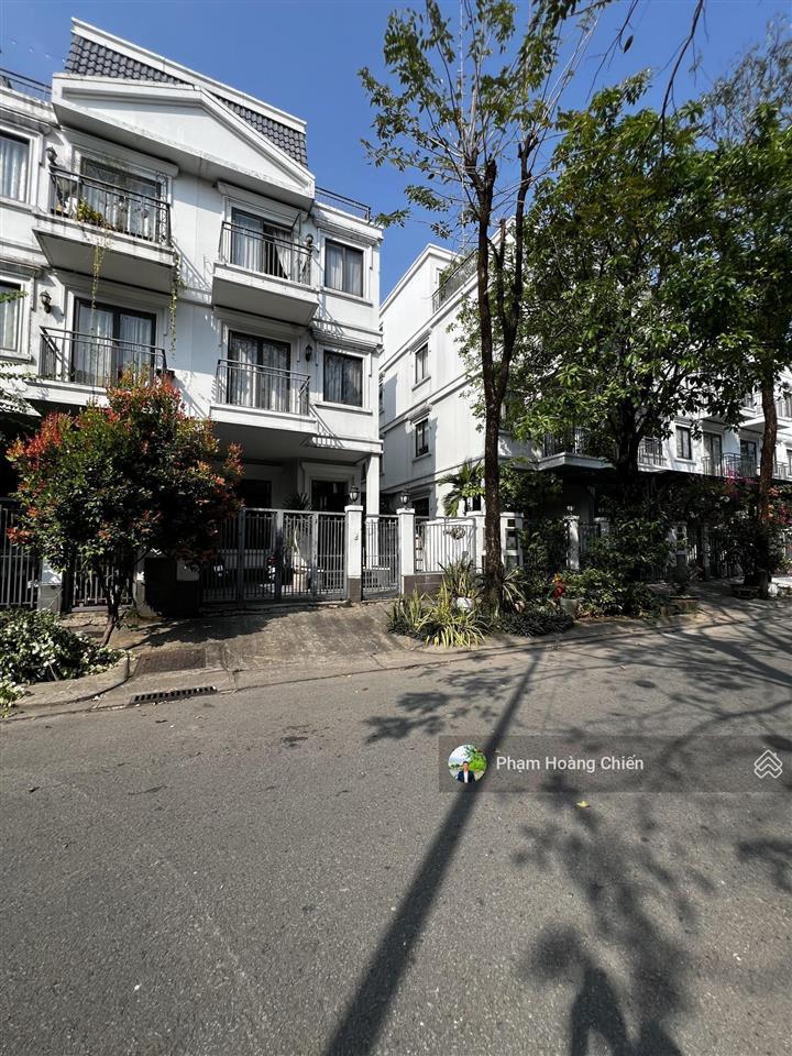 Chỉ 33 tr/ tháng nhà phố góc dt 7x20m 1 trệt 3 lầu, lakeview city, full nội thất.  0907 110 ***