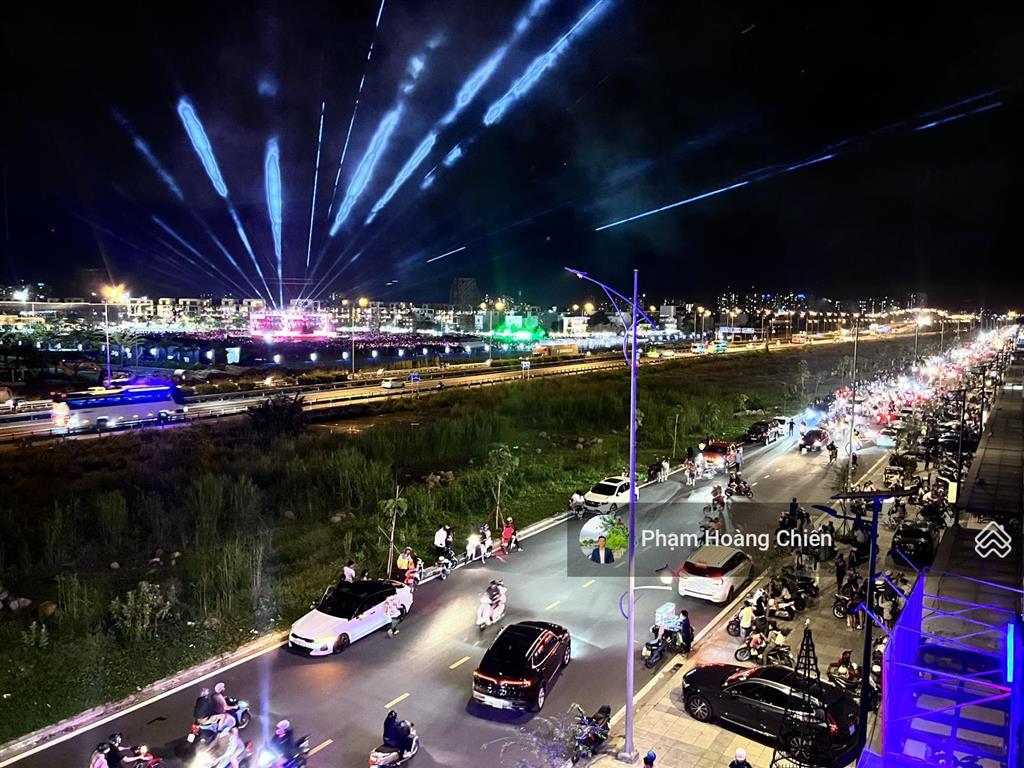 Bán gấp nhà phố lakeview city 5x20m 1 trệt 3 lầu, gần công viên, hồ bơi, giá 20.5tỷ  0907 110 ***