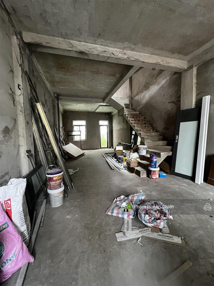 Bán gấp nhà phố lakeview city 5x20m 1 trệt 3 lầu, gần công viên, hồ bơi, giá 20.5tỷ  0907 110 ***