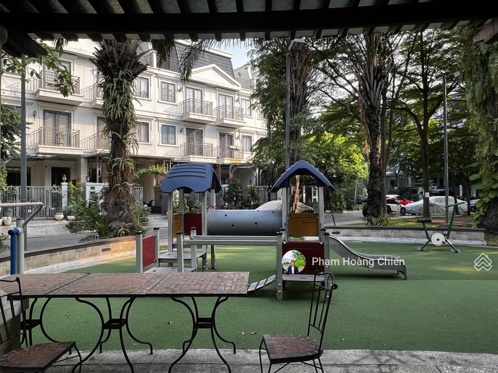 Bán nhà phố góc 3mặt thoáng, giá 25tỷ tại lakeview city 1trệt 3lầu, nh hỗ trợ vay 75%  0907 110 ***