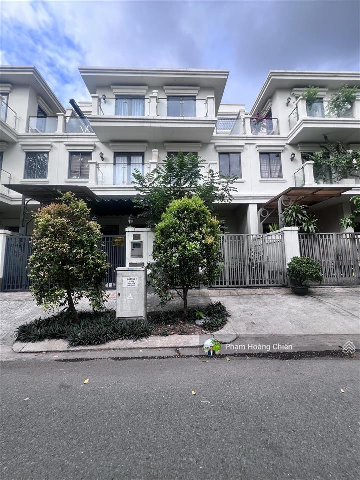 Bán gấp nhà phố lakeview city 17.5tỷ, hoàn thiện cơ bản, 1 trệt 3 lầu,  0907 110 *** hoàng chiến