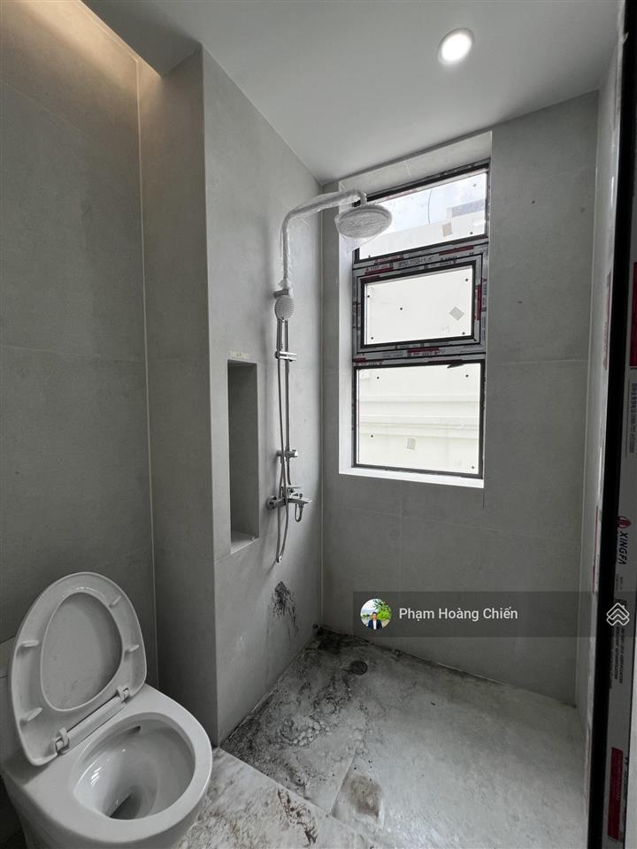 Cho thuê căn góc shophouse 2 mặt tiền 10x19m 1trệt 1lửng 3lầu, giá 70 triệu hoàn thiện đầy đủ pccc