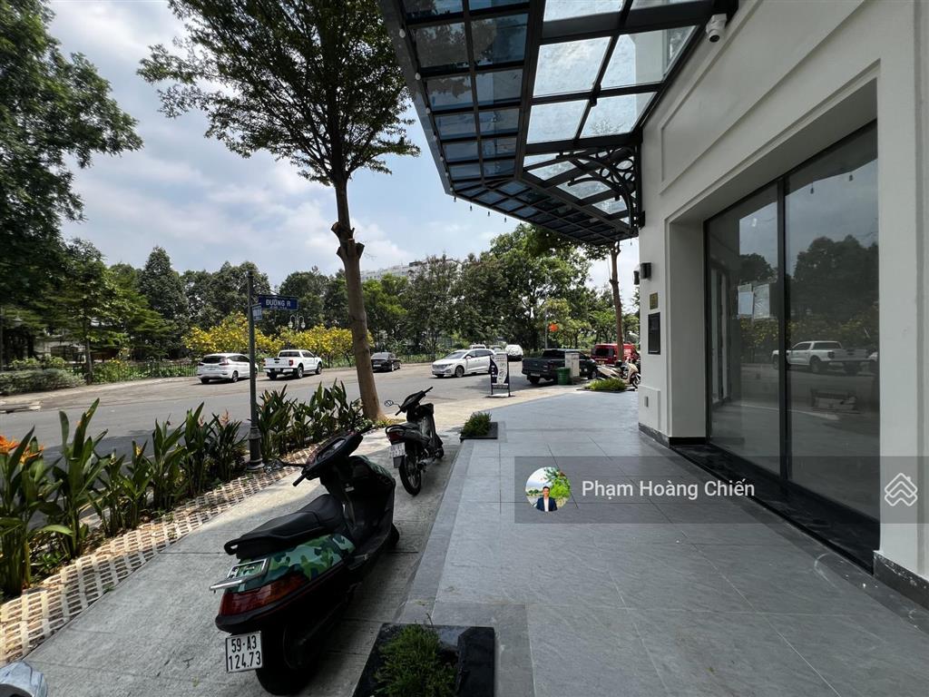 Cho thuê căn góc shophouse 2 mặt tiền 10x19m 1trệt 1lửng 3lầu, giá 70 triệu hoàn thiện đầy đủ pccc