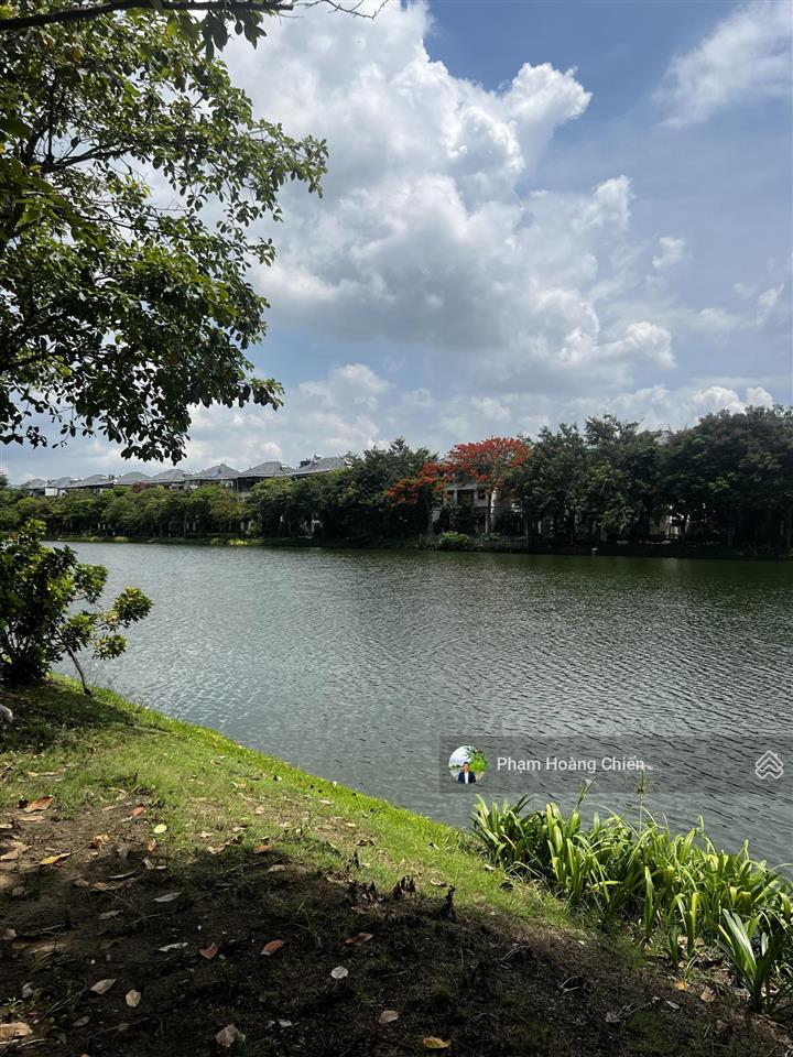Bán nhà phố lakeview city dt 7x20m giá 25 tỷ full nội thất 4pn 5wc, ngân hàng cho vay  0907 110 ***