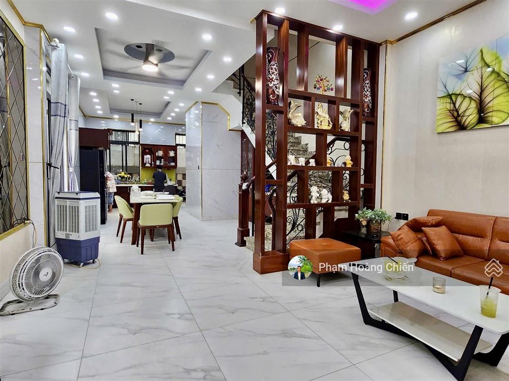 Bán nhà phố lakeview city dt 7x20m giá 25 tỷ full nội thất 4pn 5wc, ngân hàng cho vay  0907 110 ***