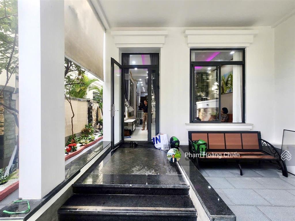 Bán nhà phố lakeview city dt 7x20m giá 25 tỷ full nội thất 4pn 5wc, ngân hàng cho vay  0907 110 ***
