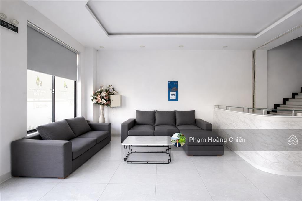 Cho thuê nhà phố góc 2 mặt tiền ngã tư lakeview city dt 8.6x20m giá 50 triệu/tháng (bao thuế)