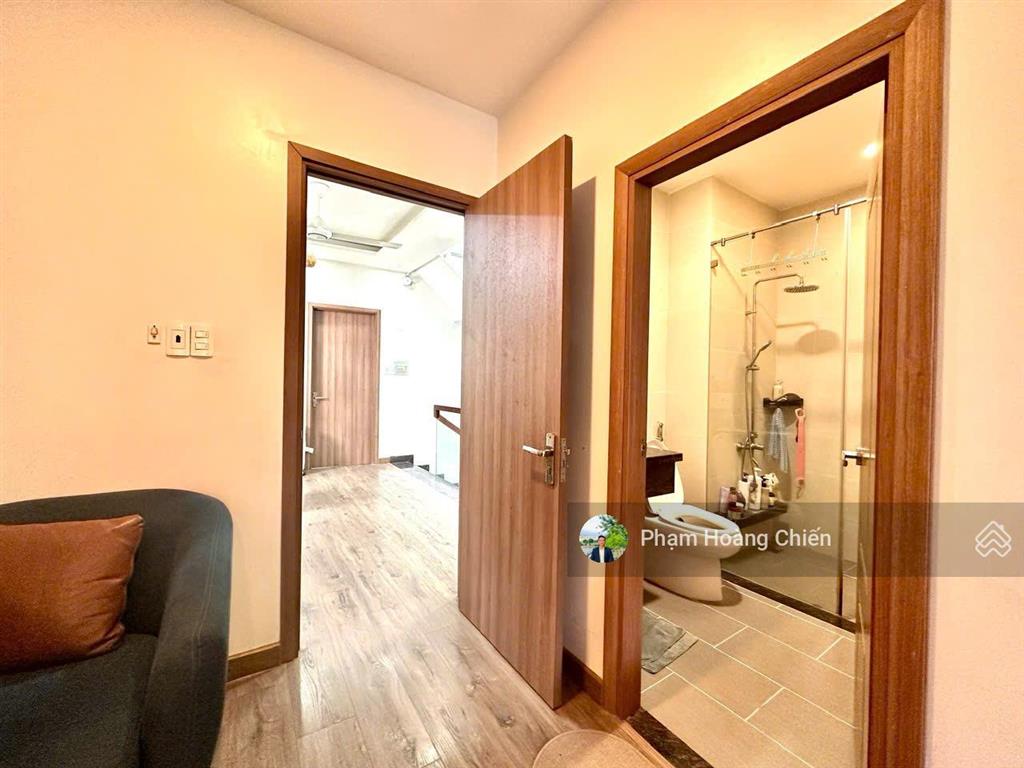 Cho thuê nhà phố góc ngang 7m, full nội thất cao cấp 4pn 5wc giá 35 triệu, có sân vườn thoáng mát