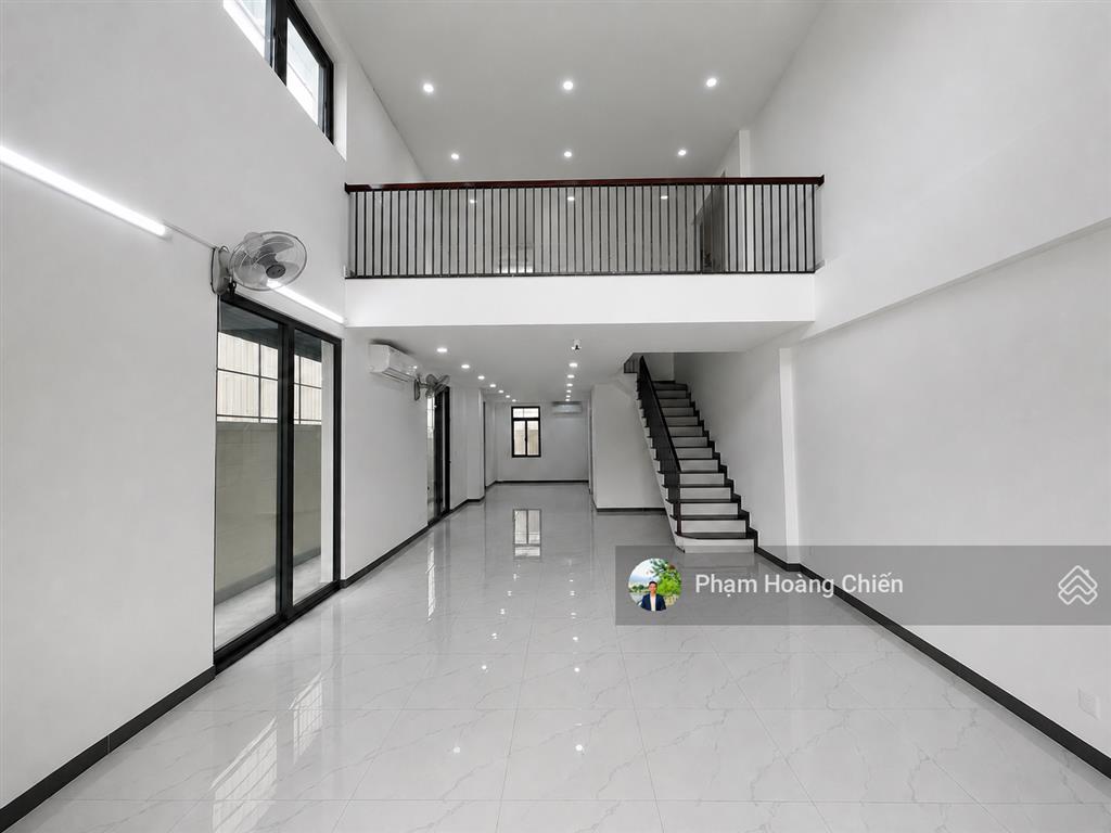 Cho thuê shophouse góc 7x20m song hành giá 50triệu, hoàn thiệnmáy lạnh, thang máy vào làm vp liền
