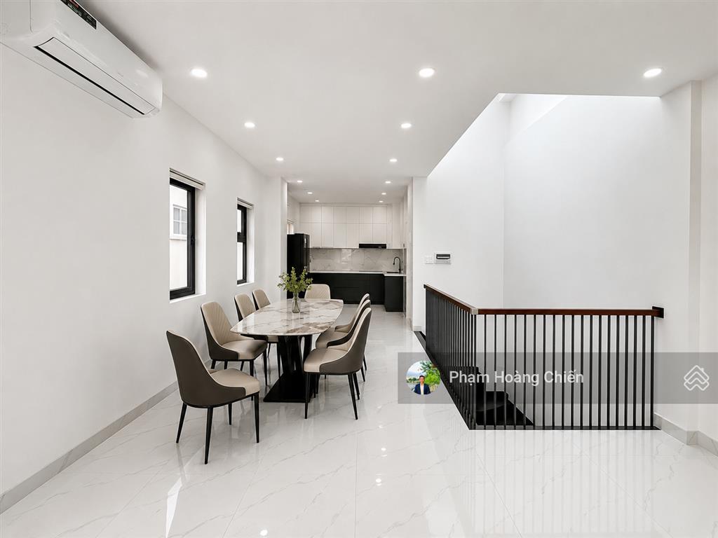 Cho thuê shophouse góc 7x20m song hành giá 50triệu, hoàn thiệnmáy lạnh, thang máy vào làm vp liền
