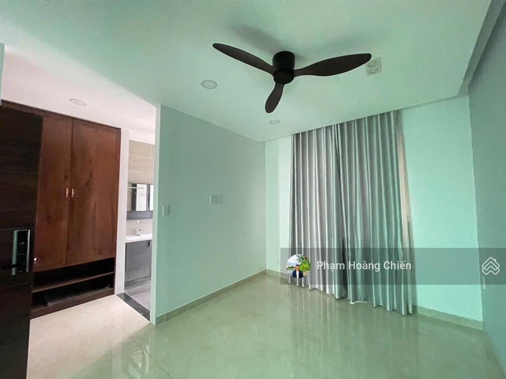 Mới cho thuê nhà phố lakeview city, dt 5x20m giá 30 triệu nhà hoàn thiện 4pn 5wc, gần hồ, công viên