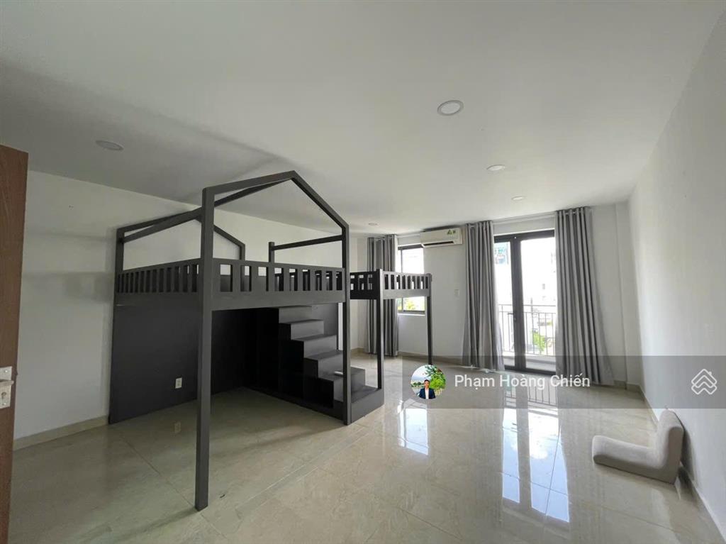 Mới cho thuê nhà phố lakeview city, dt 5x20m giá 30 triệu nhà hoàn thiện 4pn 5wc, gần hồ, công viên