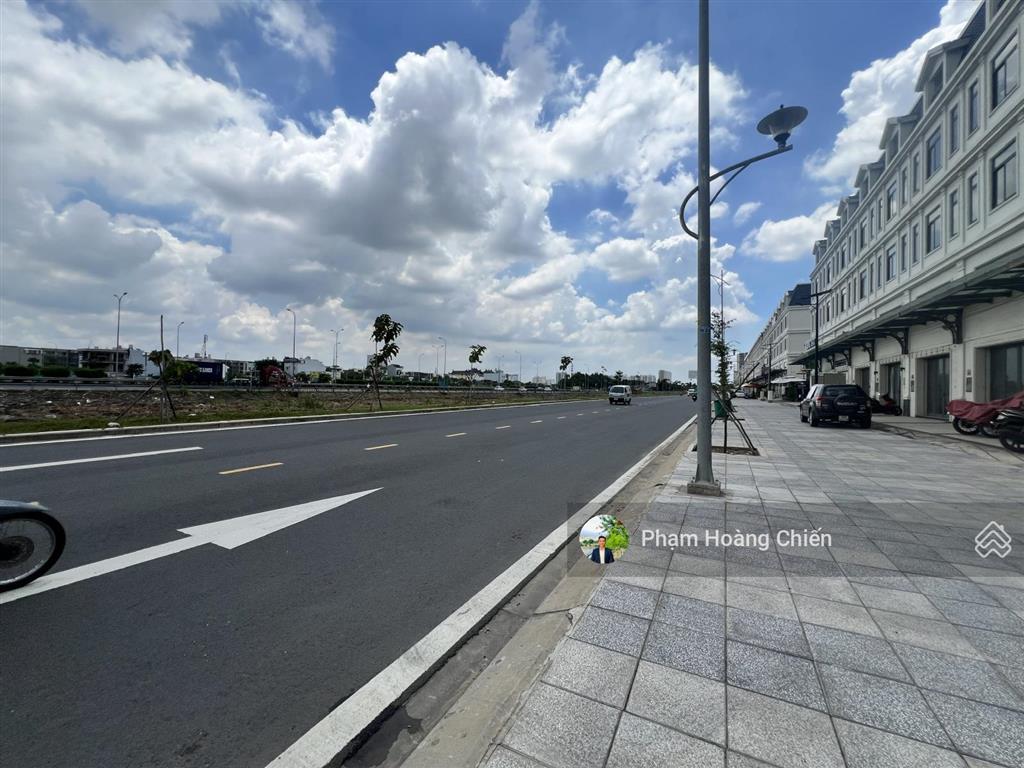 Bán gấp shophouse góc mặt tiền song hành lakeview city 7x20m giá 40tỷ, 1trệt 1lửng 3lầu hướng bắc