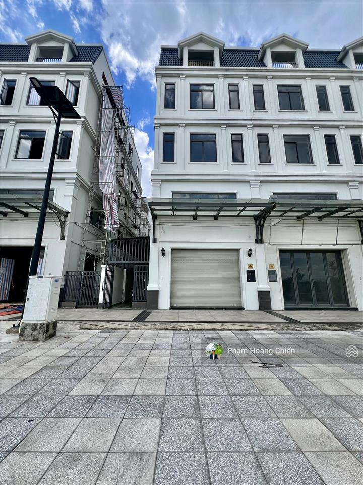 Bán gấp shophouse góc mặt tiền song hành lakeview city 7x20m giá 40tỷ, 1trệt 1lửng 3lầu hướng bắc