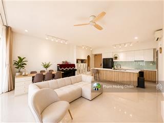 Cho thuê căn góc 3pn, full nội thất giá 28 triệu, palm heights, 121m² bancon siêu rộng view hồ bơi