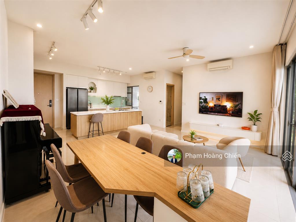 Cho thuê căn góc 3pn, full nội thất giá 28 triệu, palm heights, 121m² bancon siêu rộng view hồ bơi