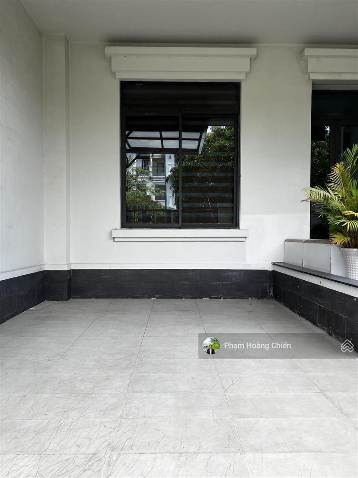 Mới cho thuê nhà phố đường 25m giá 28 triệu dt 6x16m nhà hoàn thiện cơ bản, phù hợp ở và làm vp