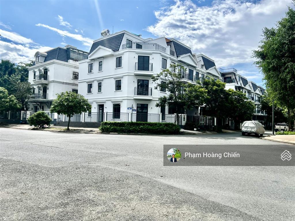 Hàng hót! nhà góc 2 mặt tiền, nở hậu, view hồ đường 25m 9x20m, nhà mới 100% chỉ 38 triệu/tháng