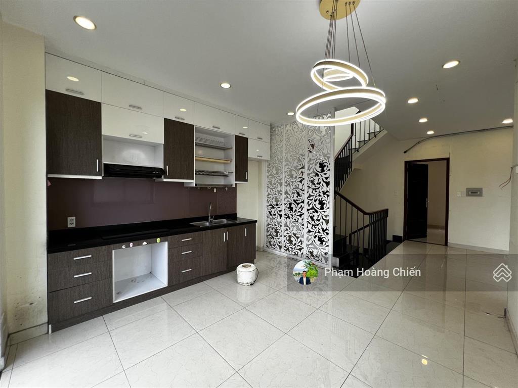 Mới cho thuê nhà phố đường 25m giá 28 triệu/th dt 6x16m nhà hoàn thiện cơ bản, phù hợp ở và làm vp