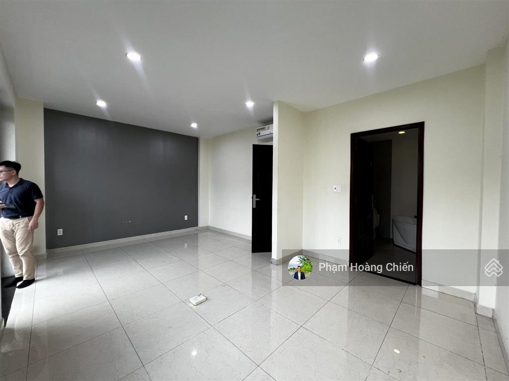 Mới cho thuê nhà phố đường 25m giá 28 triệu/th dt 6x16m nhà hoàn thiện cơ bản, phù hợp ở và làm vp