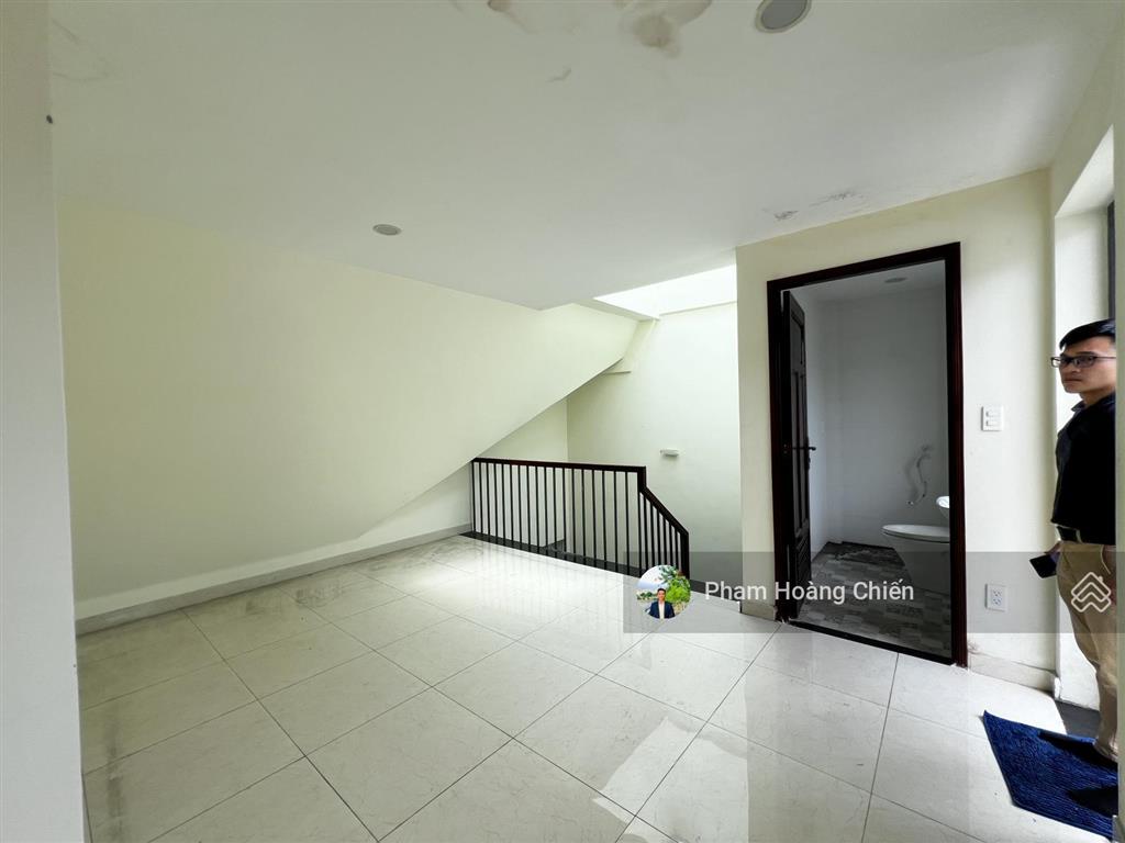 Mới cho thuê nhà phố đường 25m giá 28 triệu/th dt 6x16m nhà hoàn thiện cơ bản, phù hợp ở và làm vp