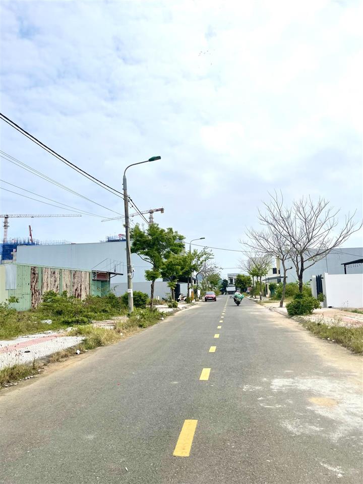 Bán đất nam hoà xuân giá, 5,050 tỷ, 105m2, gần sông thoáng mát, giá đầu tư